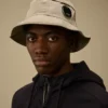 Buckethoed met Chrome-R-lens