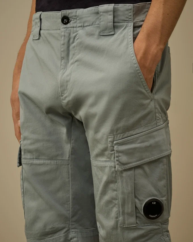 Cargo-short met lens van stretch-satijn