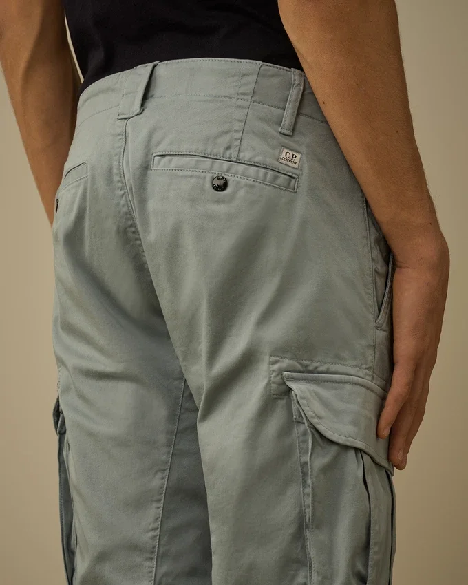 Cargo-short met lens van stretch-satijn