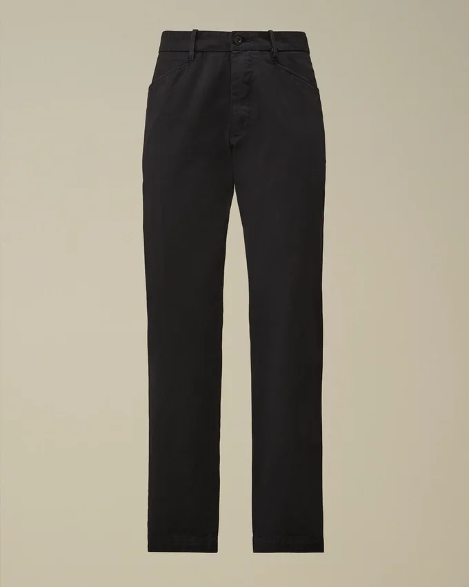 Chino-broek van katoengabardine met normale pasvorm