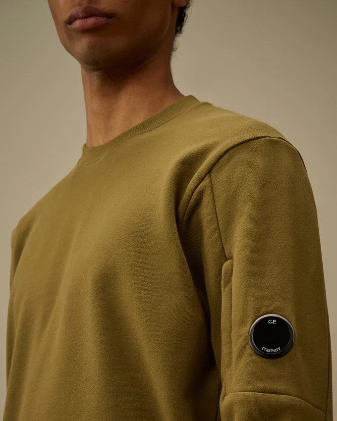 Diagonal Raised Fleece-sweatshirt met ronde hals en Lens-print
