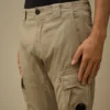Ergonomische Lens-cargo-broek van stretch-satijn