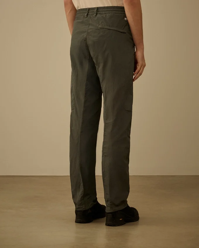 Flatt Nylon cargo-broek met normale pasvorm