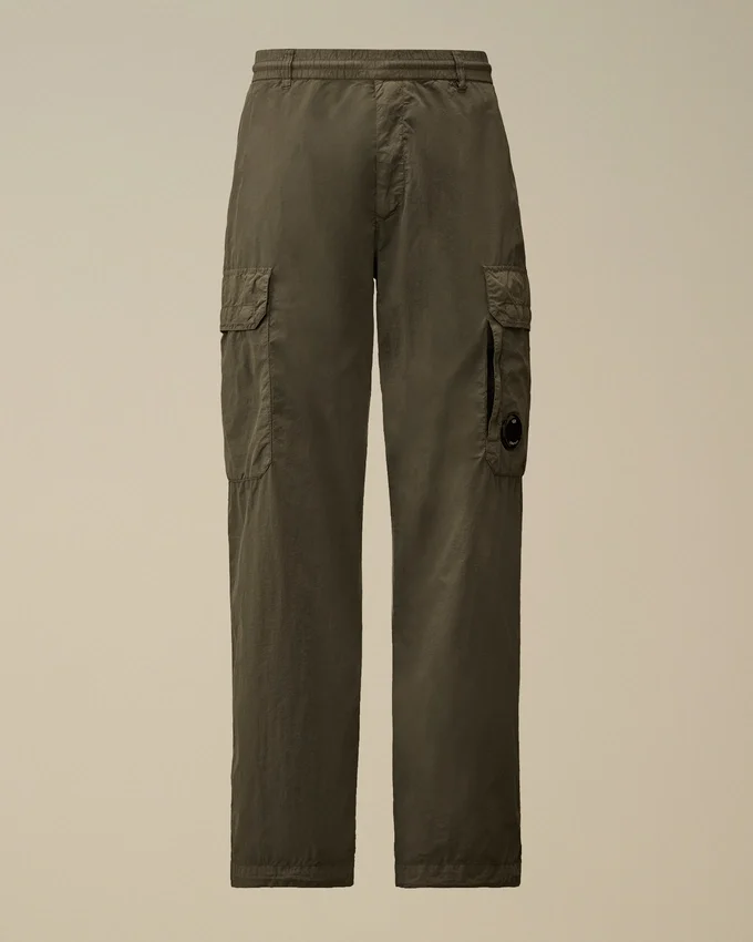 Flatt Nylon loszittende cargo-broek met lensdetail