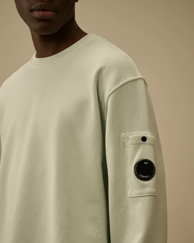 Katoenen diagonaal fleece, resist-geverfd sweatshirt met ronde hals en lensdetail