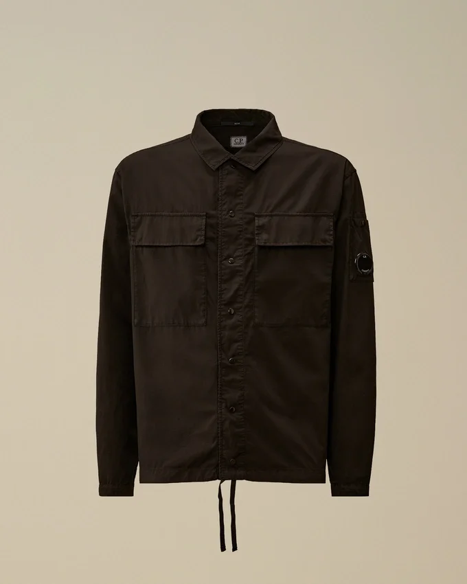 Katoenen ripstop overshirt met boxy pasvorm, knopen en Lens-detail
