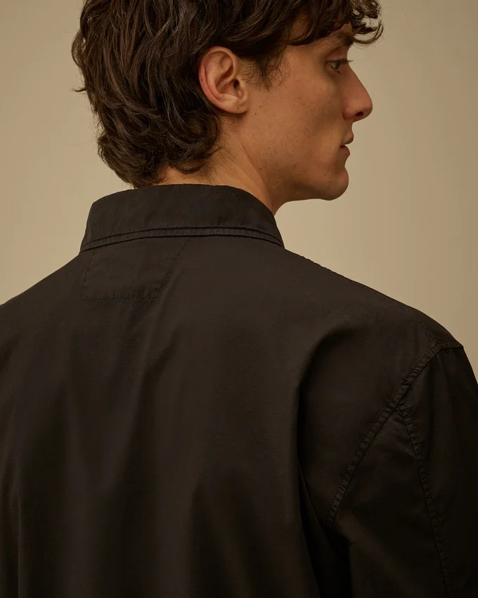 Katoenen ripstop overshirt met boxy pasvorm, knopen en Lens-detail