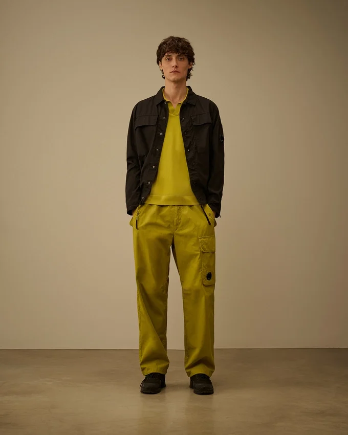 Katoenen ripstop overshirt met boxy pasvorm, knopen en Lens-detail