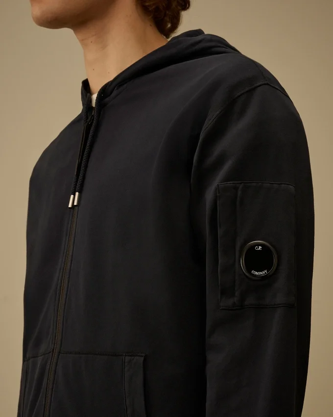 Licht fleece sweatshirt met capuchon, rits en Lens-detail