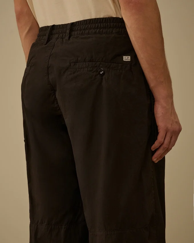 Micro-Reps broek met boxy pijpen en zakken met Lens
