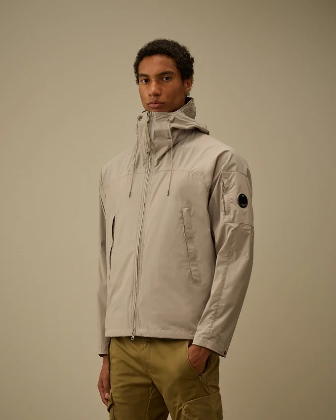 Pro-Tek-jas met capuchon