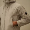 Pro-Tek-jas met capuchon