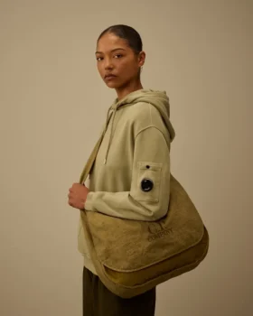 Rafia-R-tas met gemengde materialen